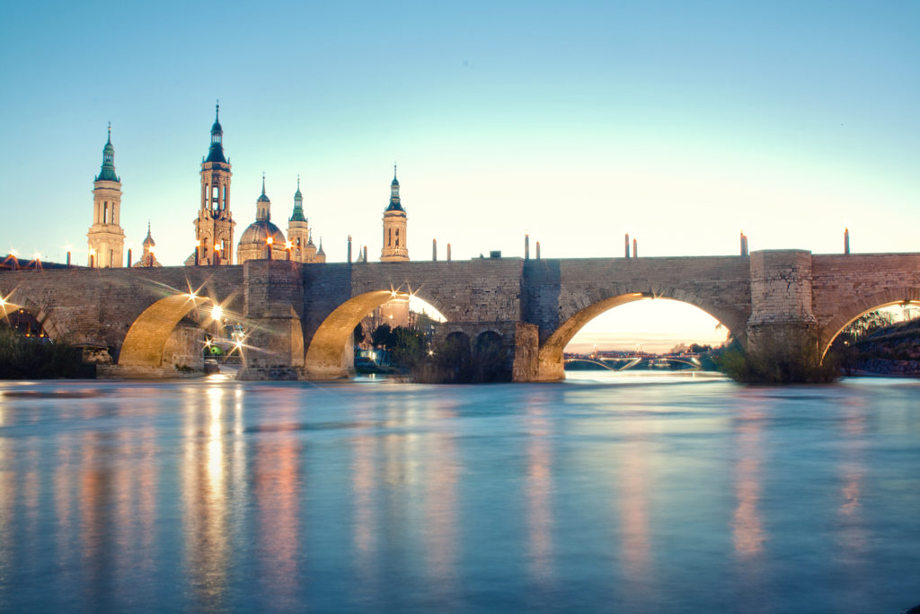 Los 4 lugares más fotografiados de Zaragoza - Puente de Piedra